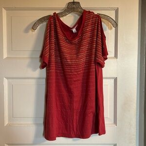 Westport 1962 cold shoulder shirt, rose color with bling 🤑 on the front